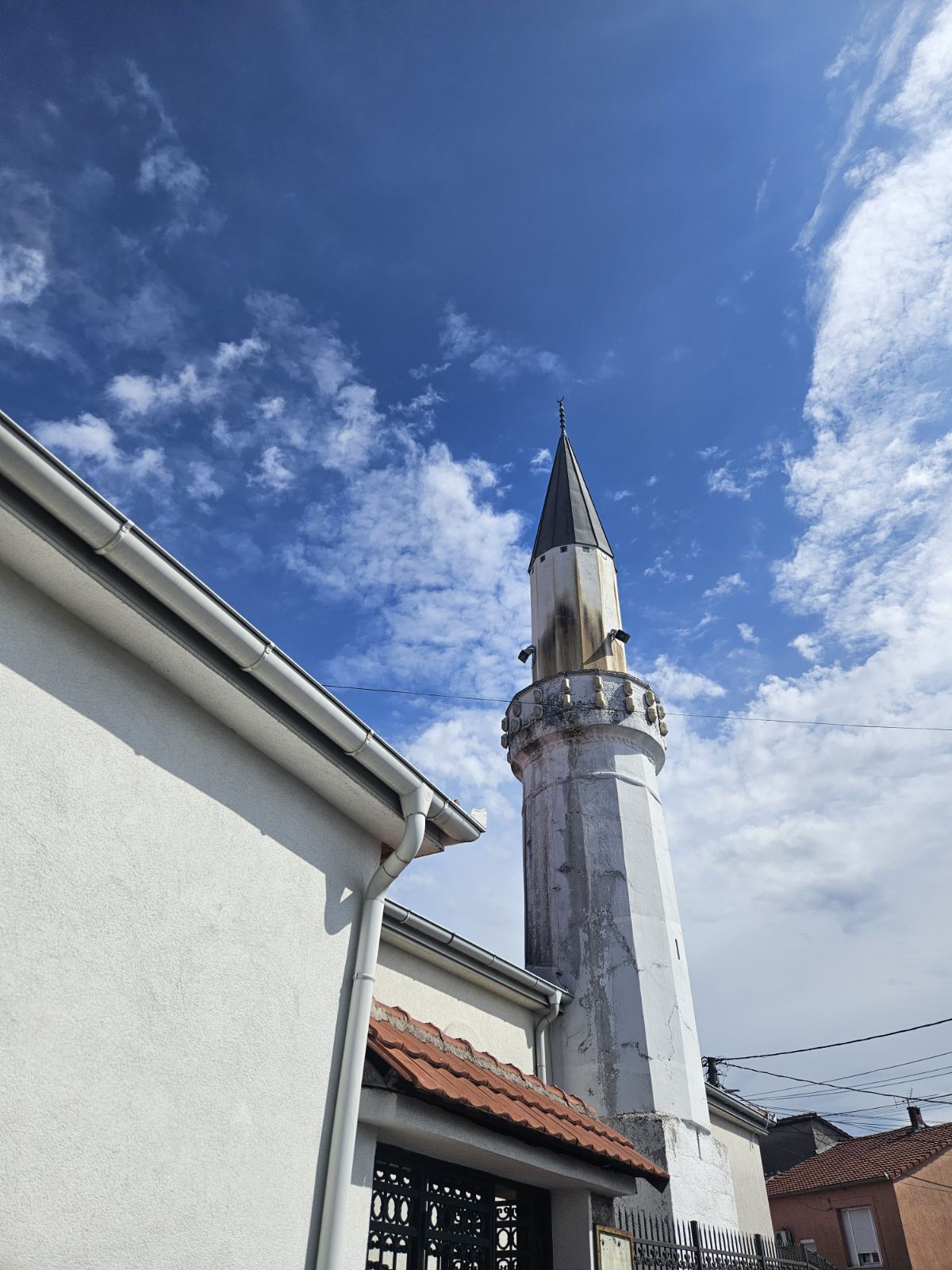 Slika 9